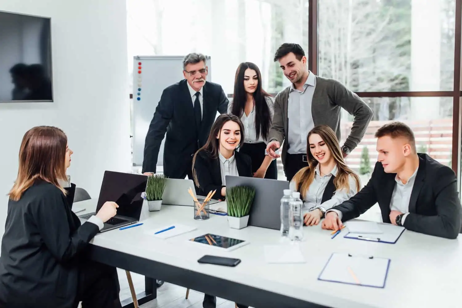 delegate effectively to qualified staff